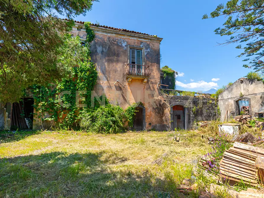 Immagine 1 di Rustico / casale in vendita  in Via Roccamena 84 a Acireale