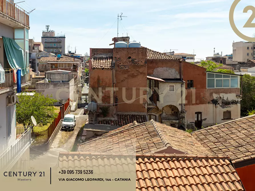 Immagine 36 di Quadrilocale in vendita  in Via F. Bianco 2 a Catania