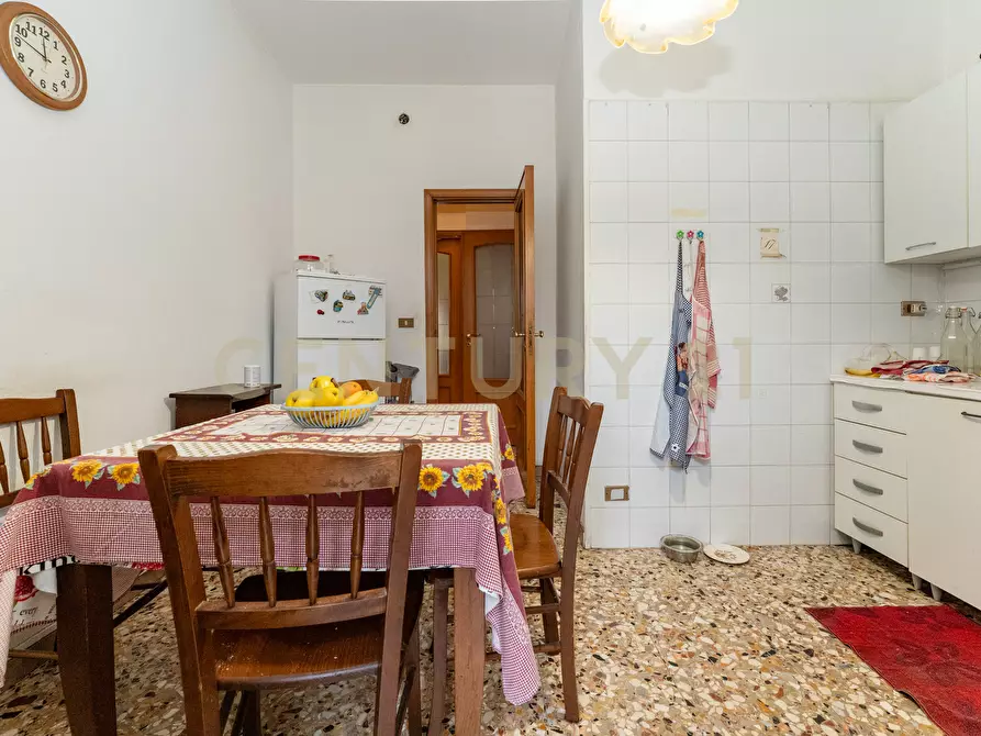 Immagine 31 di Trilocale in vendita  in Via Torino 86 a Catania