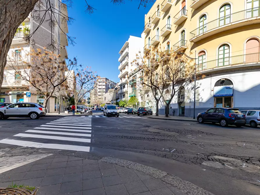 Immagine 31 di Bilocale in vendita  in corso delle province 84 a Catania