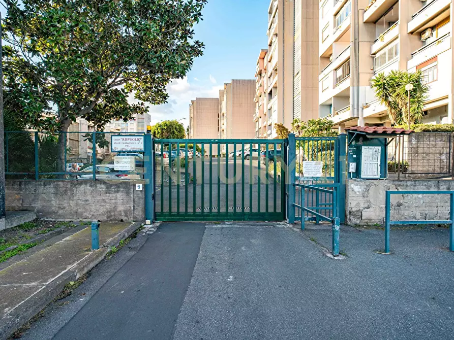 Immagine 23 di Appartamento in vendita  in Viale Castagnola 9 a Catania