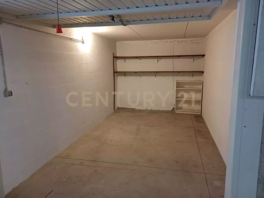 Immagine 5 di Garage in affitto  in Via Albere 17 a Verona