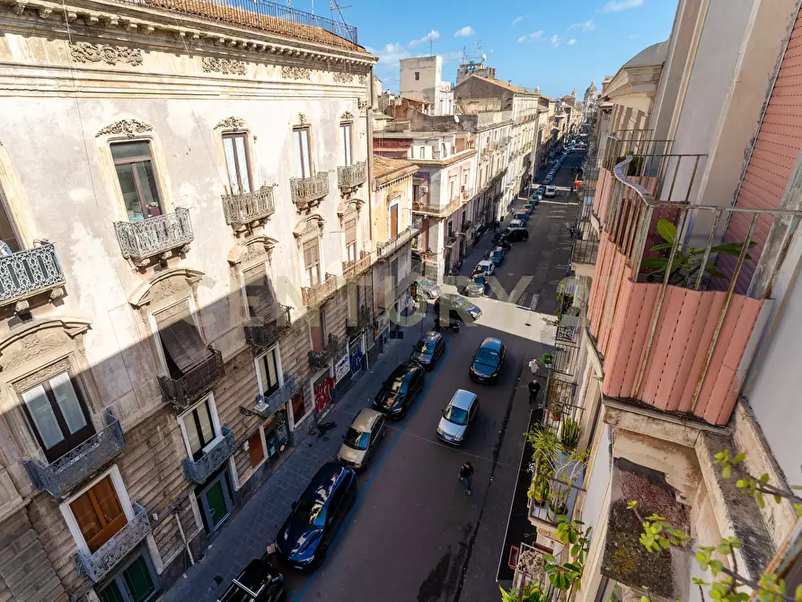 Immagine 25 di Pentalocale in vendita  in Via Giuseppe Garibaldi 179 a Catania