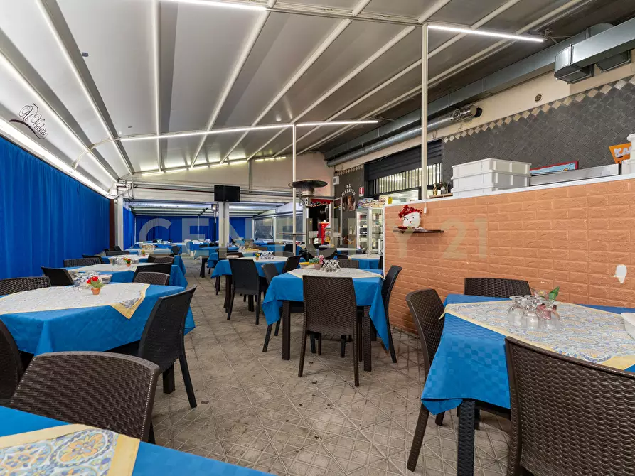 Immagine 33 di Pizzeria / Pub in vendita  in Viale Mario Rapisardi 646 a Catania