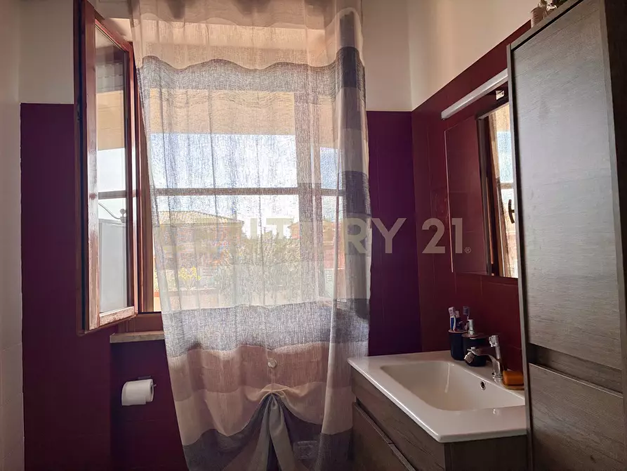 Immagine 12 di Bilocale in vendita  in Via della Pace 26 a Orbetello