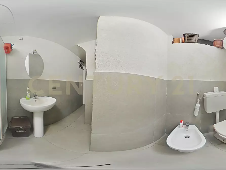 Immagine 24 di Tabaccheria in vendita  in Via Antonino di Sangiuliano 239 a Catania