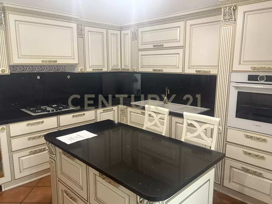 Immagine 21 di Appartamento in vendita  in Via Finocchiari 143 a Aci Catena