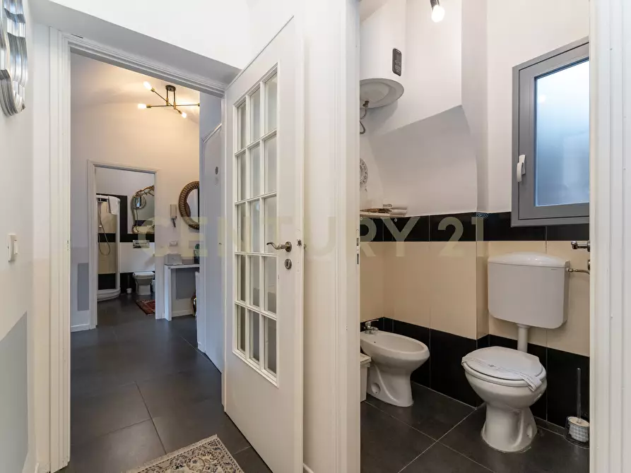 Immagine 10 di Trilocale in vendita  in Via Transito 14 a Catania