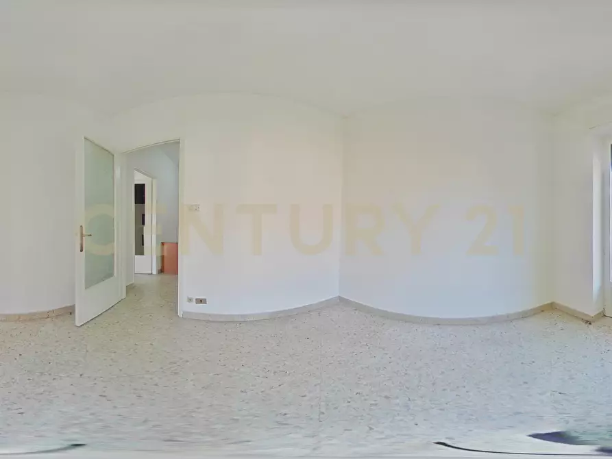 Immagine 43 di Pentalocale in vendita  in Via Antonino di Sangiuliano 54 a Catania