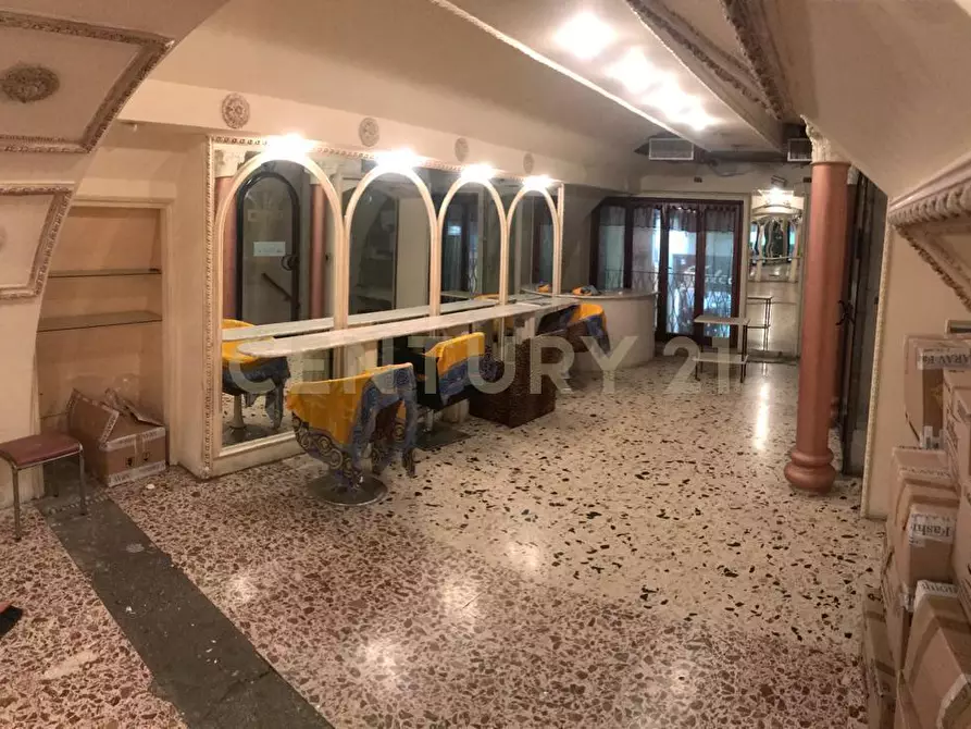 Immagine 3 di Locale commerciale in vendita  in Corso Vittorio Emanuele 12 a Sciacca