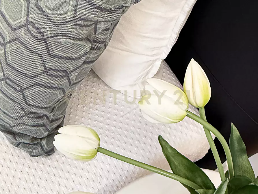 Immagine 35 di Appartamento in vendita  in Via Lampedusa a Roma