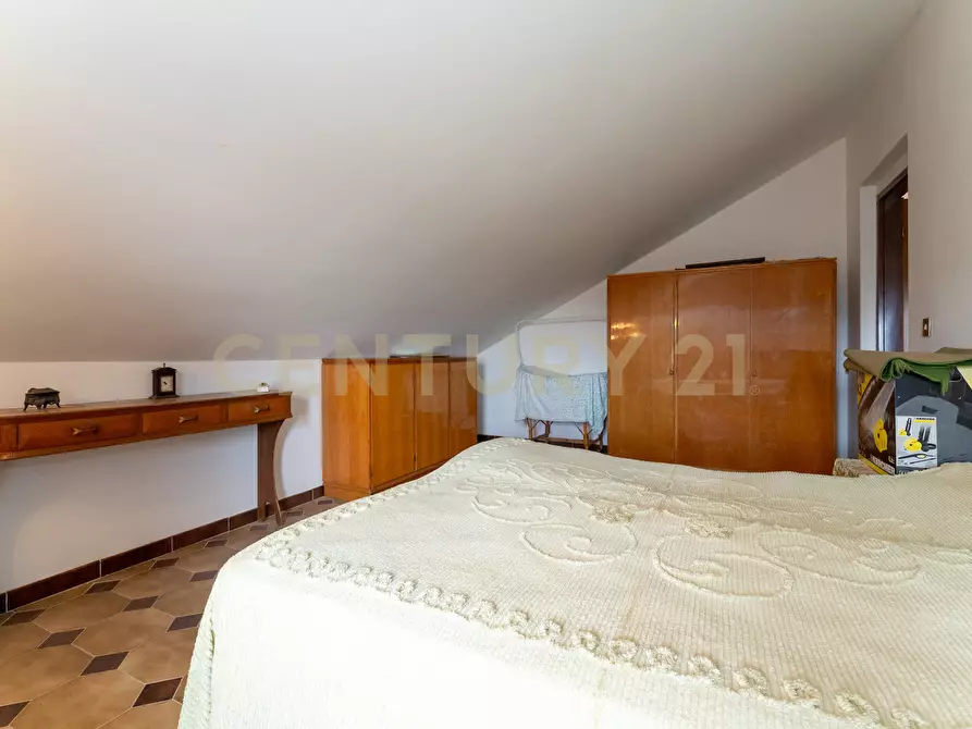 Immagine 51 di Casa bifamiliare in vendita  in Via Benedetto Croce 6 a Pedara