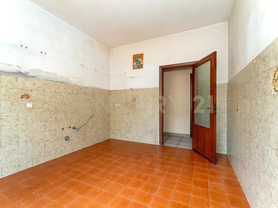 Immagine 20 di Appartamento in vendita  in Via Monsignor Salvatore Bella 2 a Aci Catena