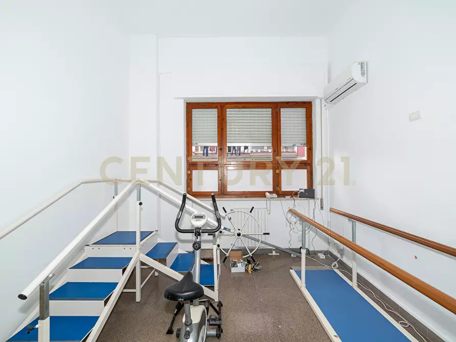 Immagine 21 di Locale commerciale in vendita  in Viale Polibio a Siracusa