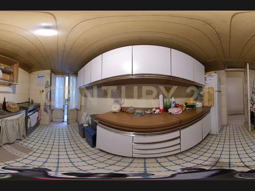 Immagine 43 di Pentalocale in vendita  in Via Francesco Riso 34 a Catania