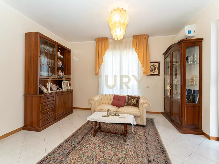 Immagine 78 di Casa indipendente in vendita  in Via Vampolieri 34m a Aci Catena