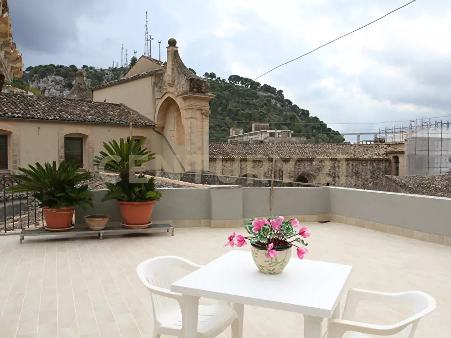 Immagine 28 di Casa indipendente in vendita  in Strada Pellico 26 a Modica