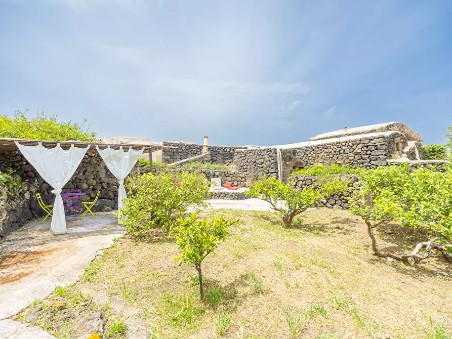 Immagine 31 di Casa indipendente in vendita  in 91017 Pantelleria TP a Pantelleria