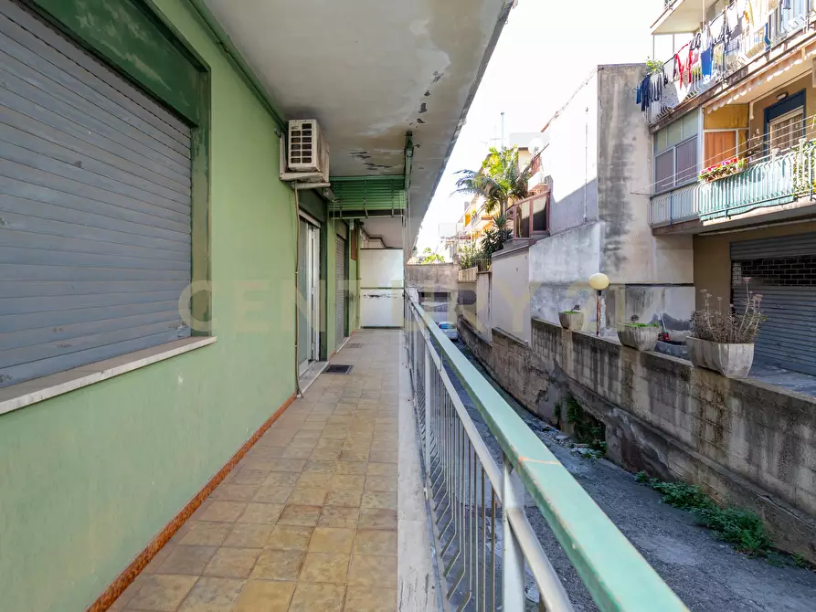 Immagine 29 di Locale commerciale in vendita  in Via Antonio Gramsci 3434 a Fiumefreddo Di Sicilia