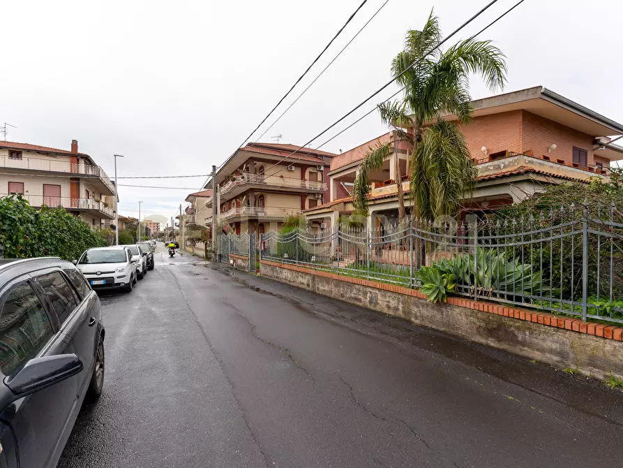 Immagine 3 di Villa in vendita  in Via Carmelina Naselli 51 a Catania