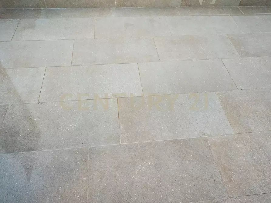 Immagine 29 di Trilocale in vendita  in Via Laurini 21 a Catania