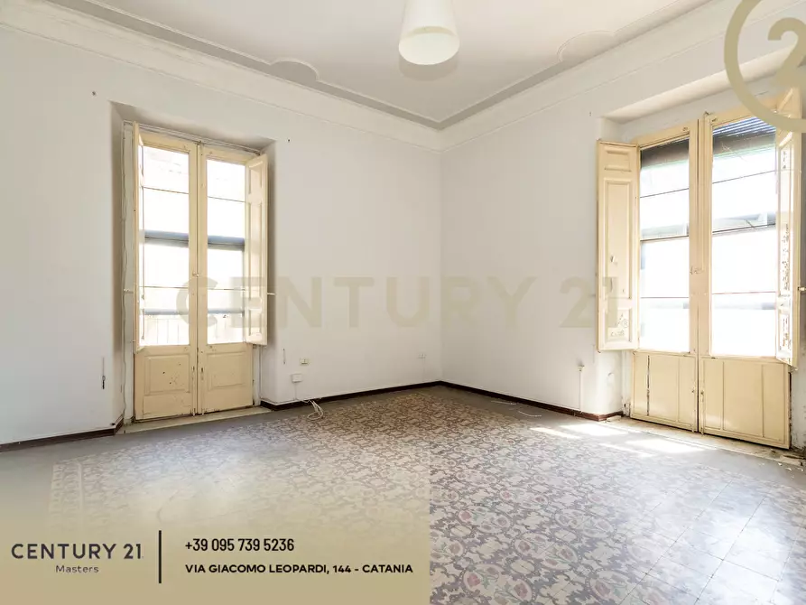 Immagine 30 di Bilocale in vendita  in Via F. Bianco 2 a Catania