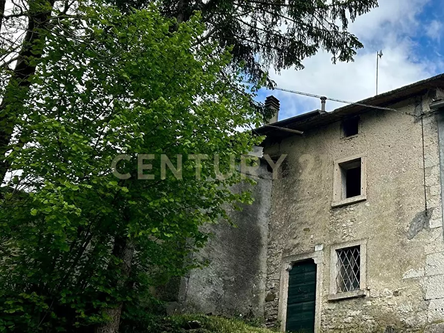 Immagine 2 di Rustico / casale in vendita  in Contrada Tezze snc a Velo Veronese