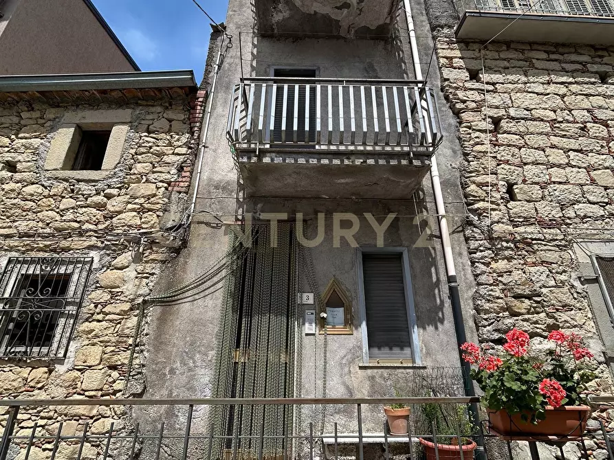 Immagine 1 di Casa indipendente in vendita  in Via Roma a Floresta