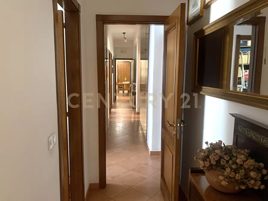 Immagine 5 di Pentalocale in vendita  in Via Acquedotto Greco 181 a Catania