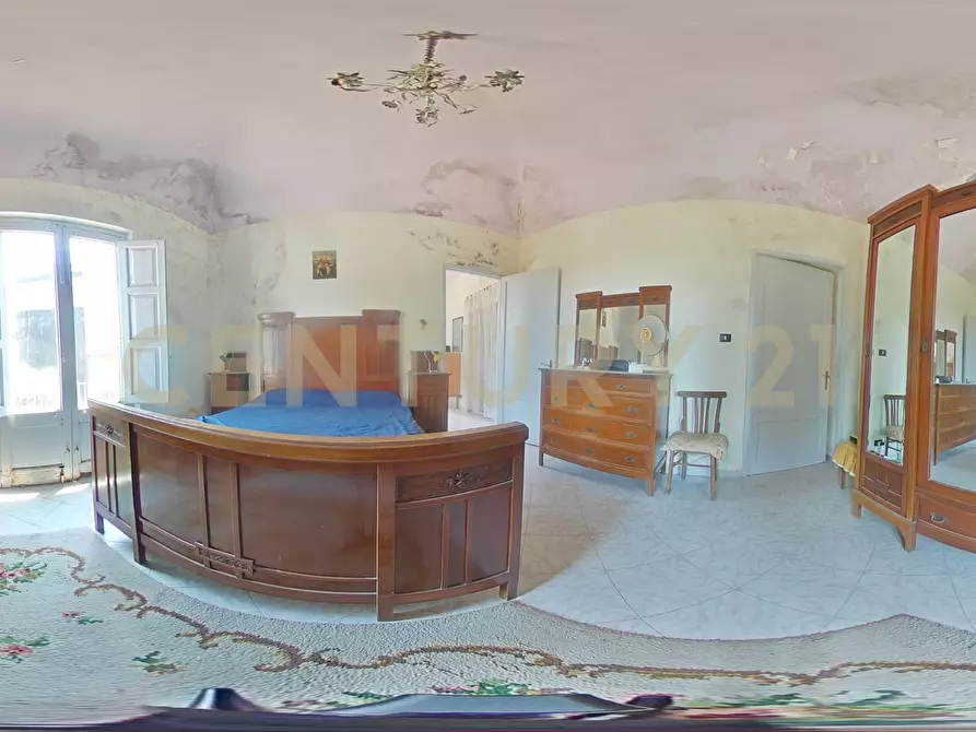 Immagine 52 di Villa in vendita  in Piazza F. M. Scuderi 7 a Viagrande