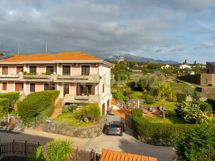 Immagine 45 di Villa in vendita  in Via Porto Marretti 17 a Mascalucia