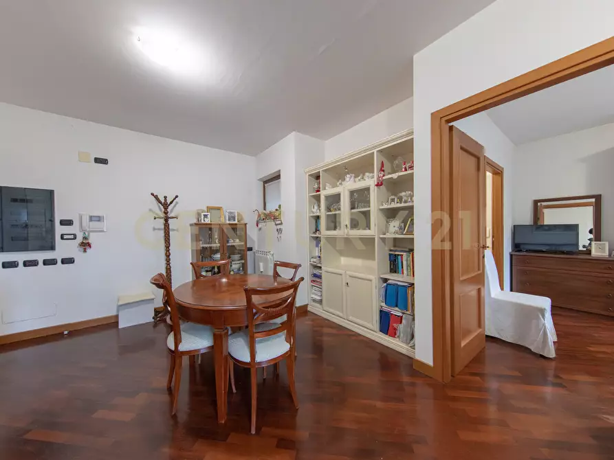 Immagine 3 di Bilocale in vendita  in Via Sandro Botticelli a Fiumicino