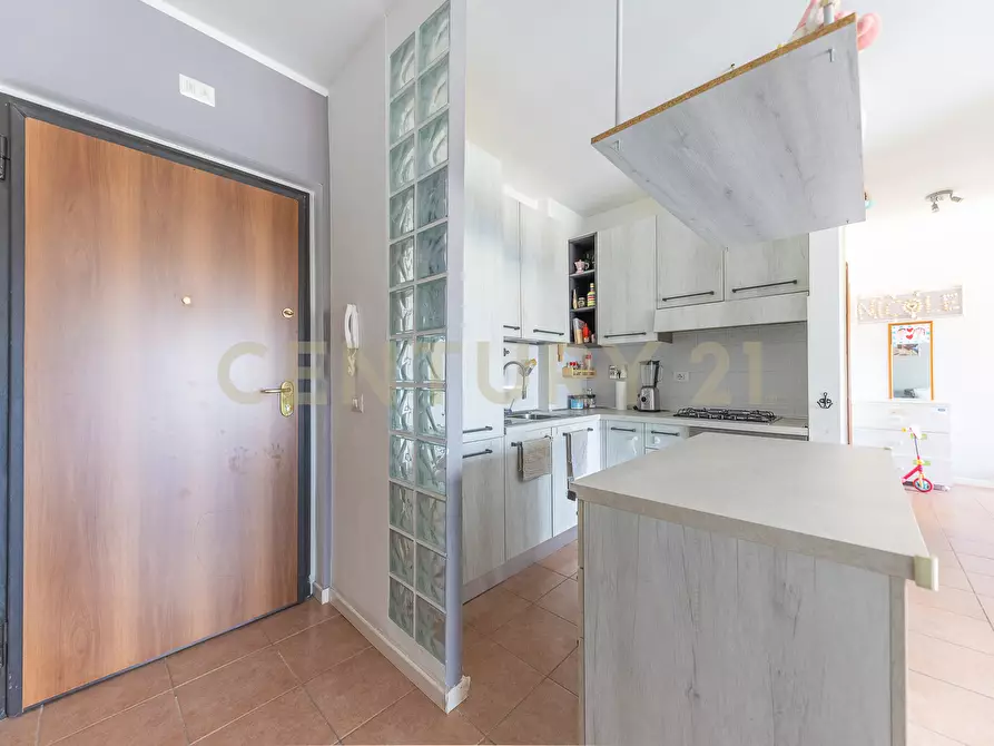 Immagine 11 di Bilocale in vendita  in Via Raffaello Liberti 163 a Roma