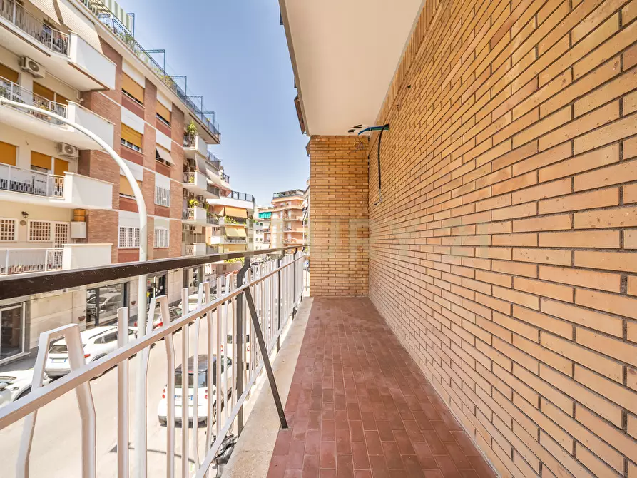 Immagine 79 di Trilocale in vendita  in Via Carlo Dossi 80 a Roma