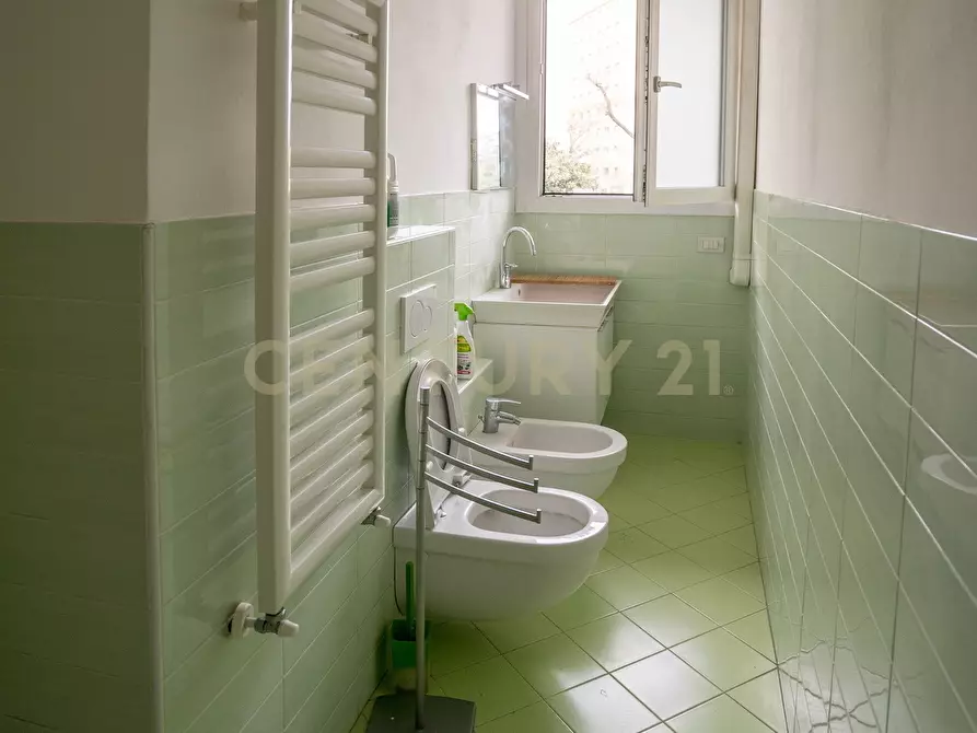 Immagine 27 di Pentalocale in vendita  in Via Umberto Maddalena 1 a Verona