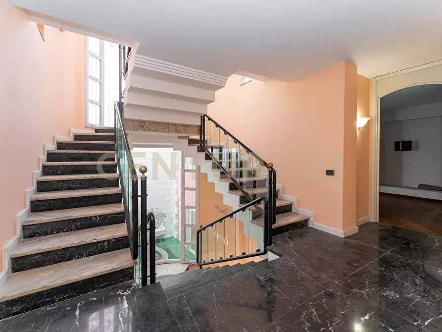 Immagine 77 di Villa in vendita  in Via Ingegnere 130 a Catania