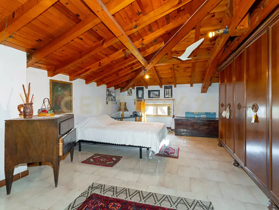 Immagine 40 di Casa indipendente in vendita  in Via Re Martino 212 a Catania