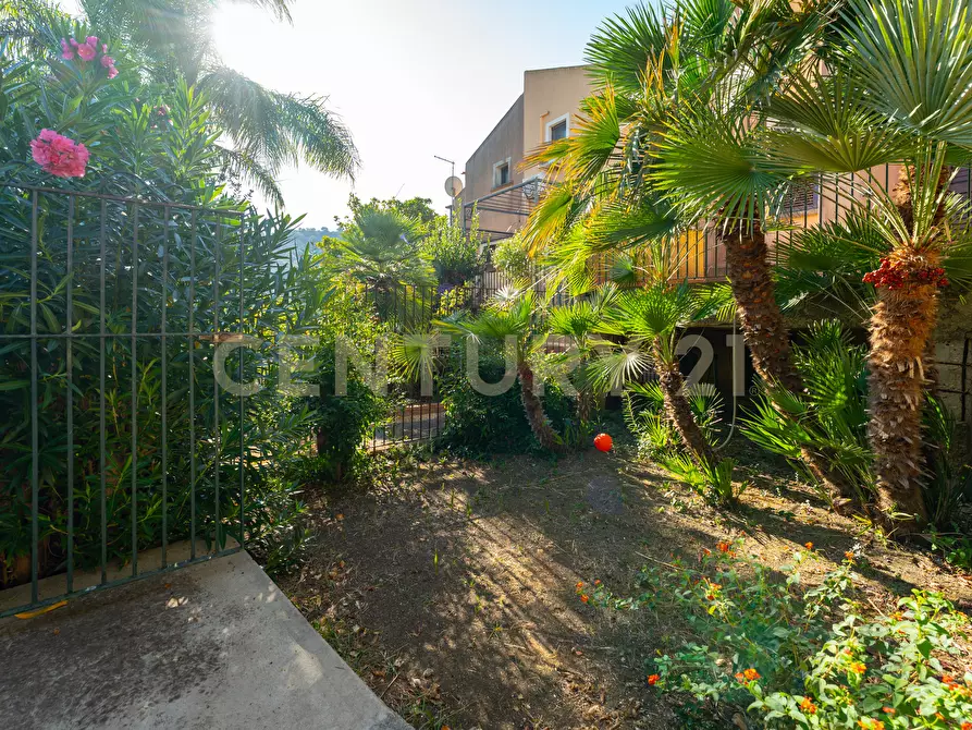 Immagine 12 di Villa in vendita  in Contrada Arcile 1 a Augusta