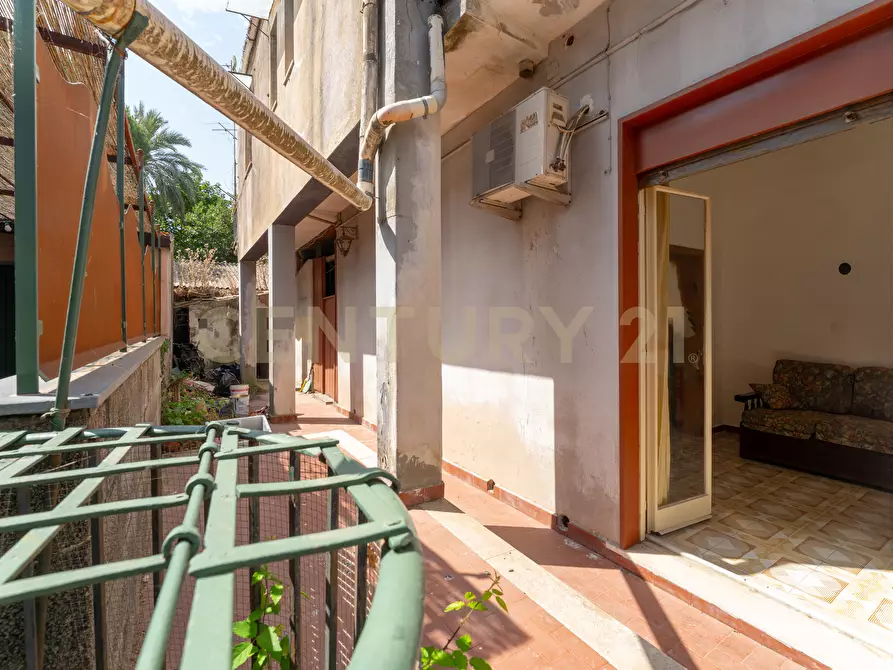 Immagine 17 di Rustico / casale in vendita  in Via Chiesa Madre 3 a Catania