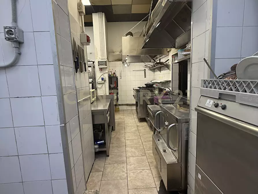 Immagine 30 di Bar / Ristorante in vendita  in Piazza Papa Giovanni XXIII 1 a Catania