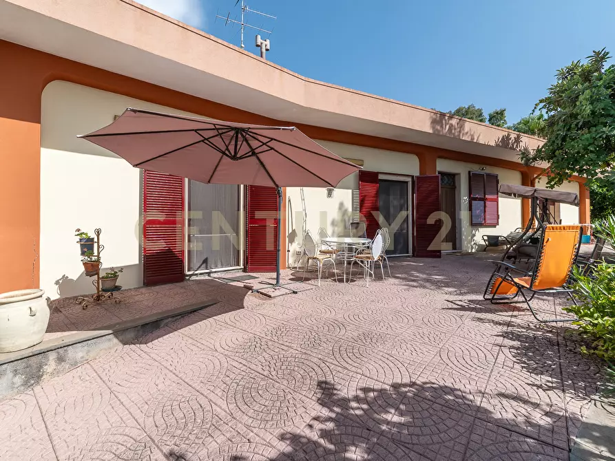 Immagine 19 di Villa in vendita  in Strada Comunale 9 Praiola 8 a Riposto