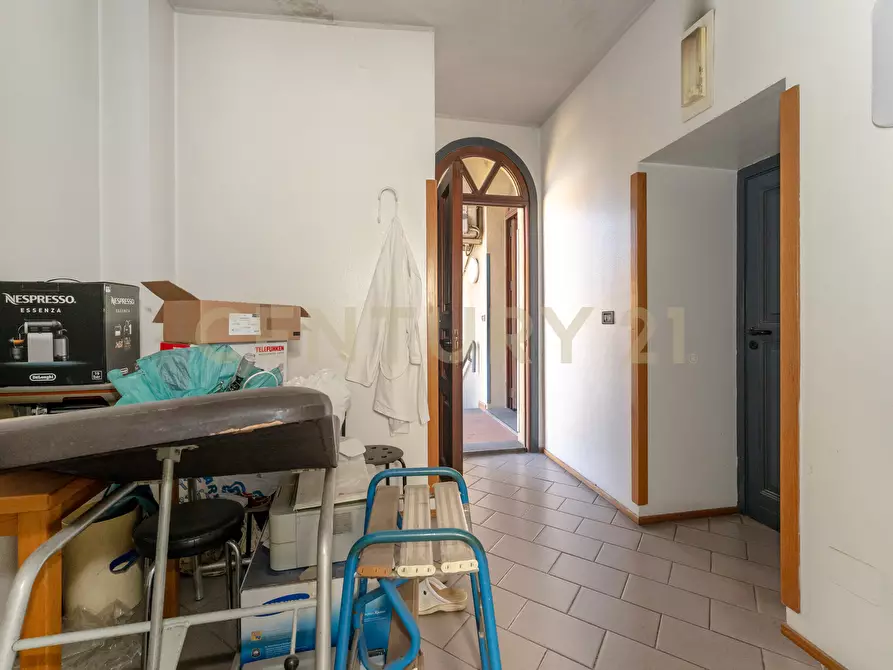 Immagine 11 di Ufficio in vendita  in Stradale Cravone 3 a Catania