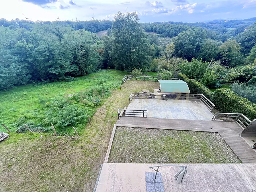 Immagine 10 di Villa in vendita  in Piazza Barbana 35 a Scansano