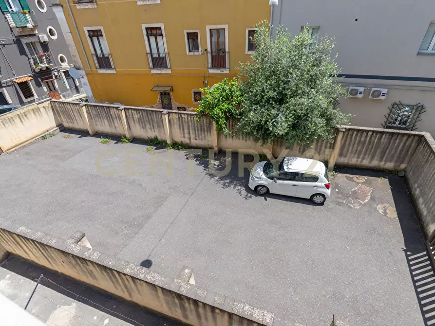 Immagine 26 di Pentalocale in vendita  in Via Recupero 38 a Catania