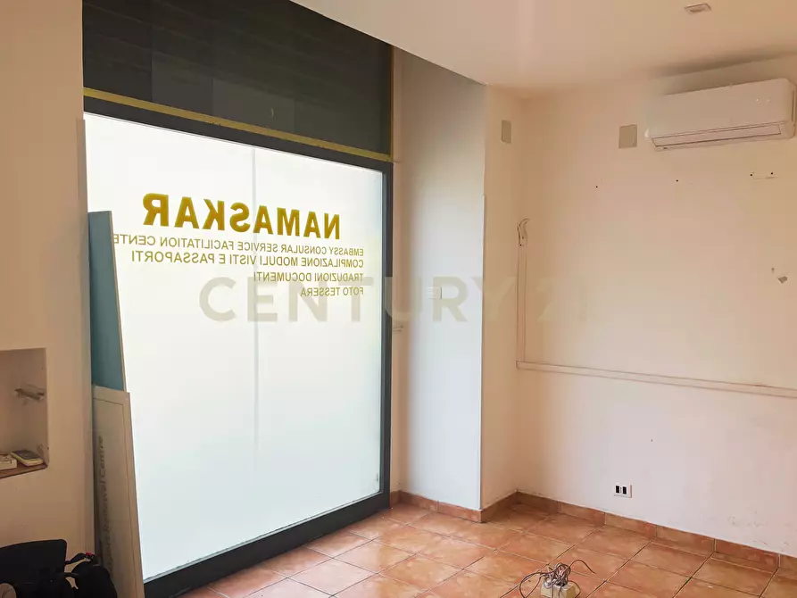 Immagine 7 di Attività commerciale in affitto  in Via Venti Settembre 119-120 a Roma