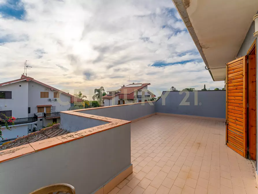 Immagine 55 di Casa bifamiliare in vendita  in Via Sebastiano Grasso 14 a Aci Catena