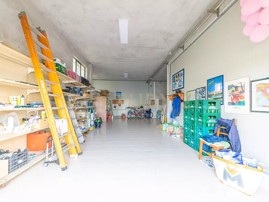 Immagine 25 di Villa in vendita  in Via Marte 15 a Aprilia