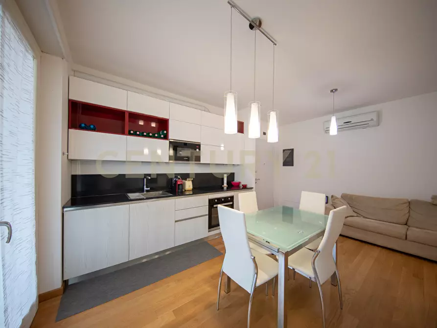 Immagine 4 di Bilocale in vendita  in Via Isotta Gaeta 15 a Roma