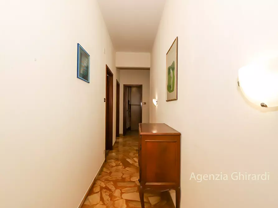 Immagine 14 di Trilocale in vendita  in Via Briscata 7 a Genova