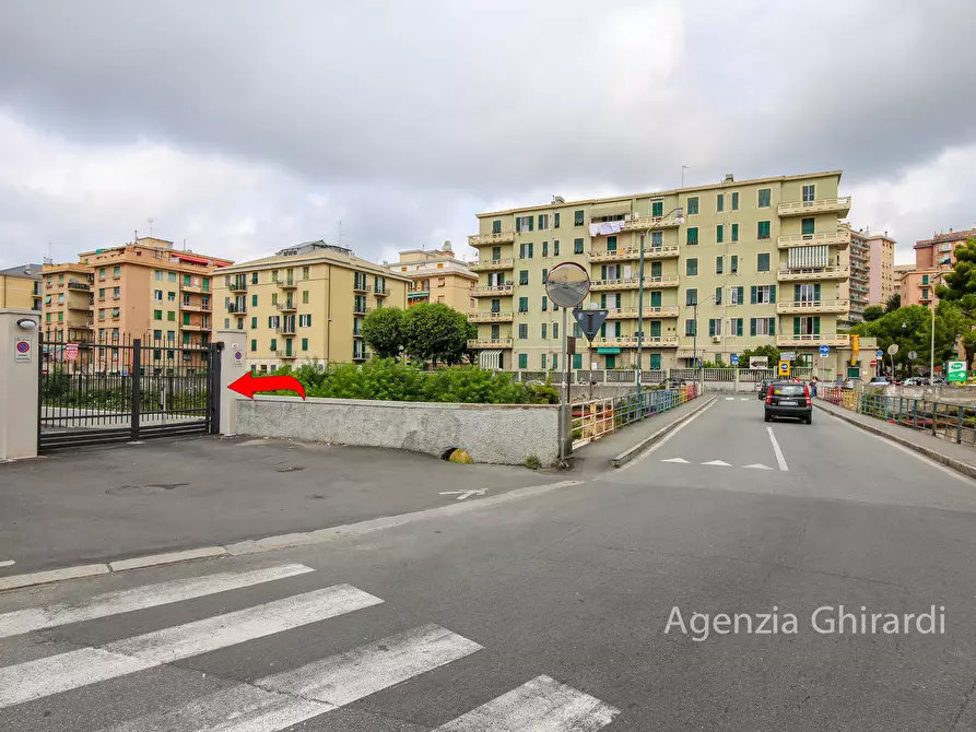 Immagine 4 di Garage in affitto  in Via Pier Domenico da Bissone 36R a Genova